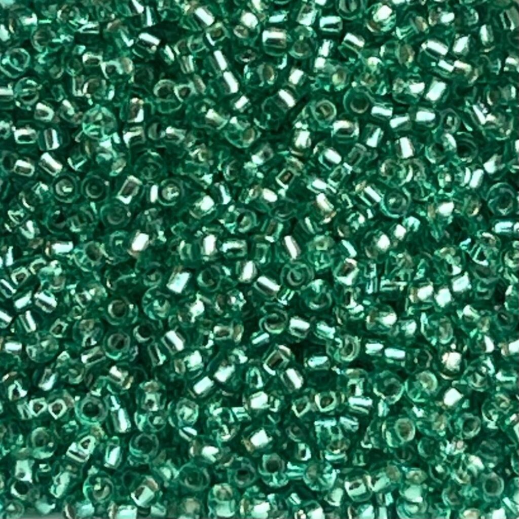 Round #15 SilverLined Dk Peridot