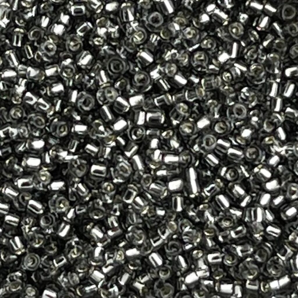 Round #15 Silver-Lined Gray