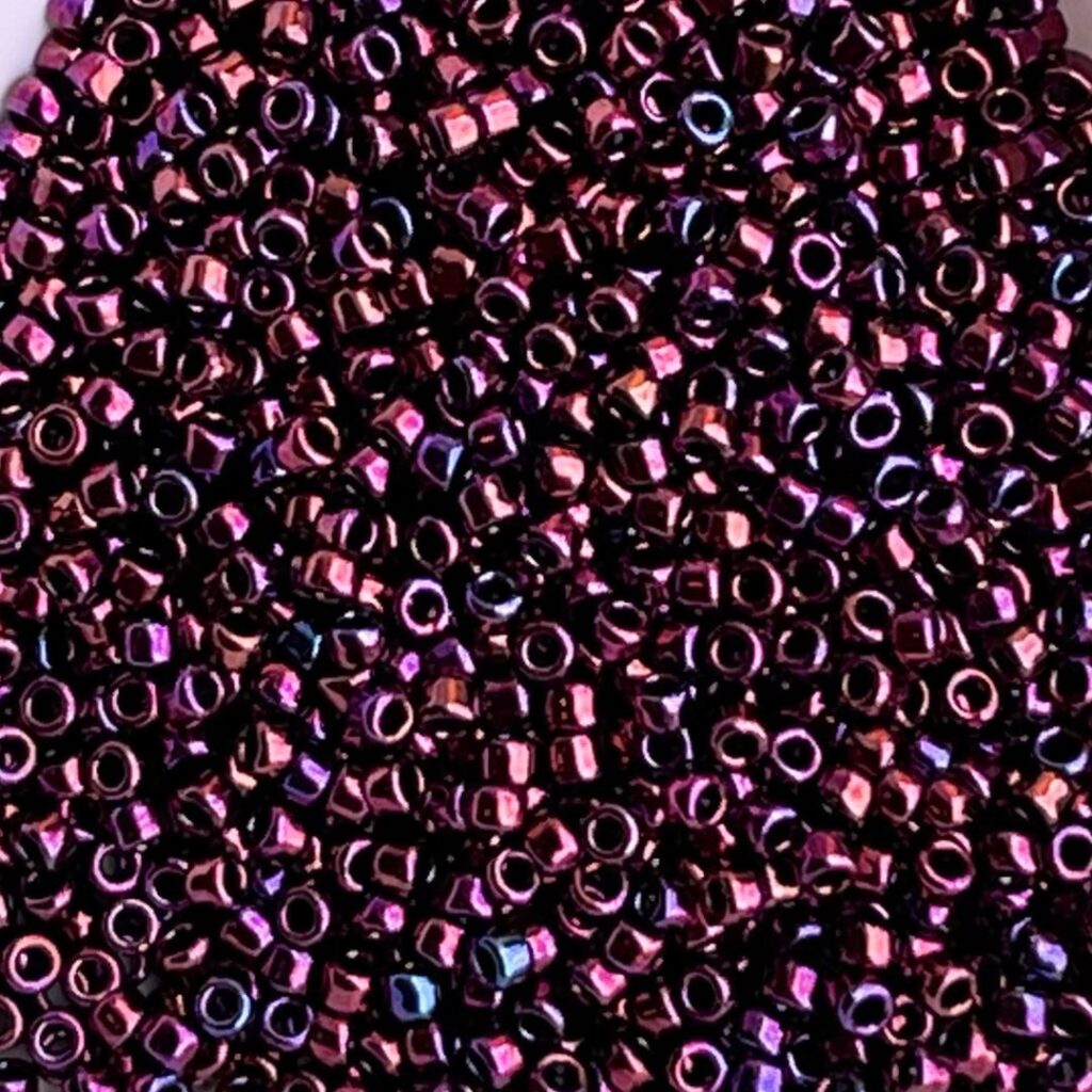 Round #15 Higher-Metallic Dk Amethyst x 10 grs
