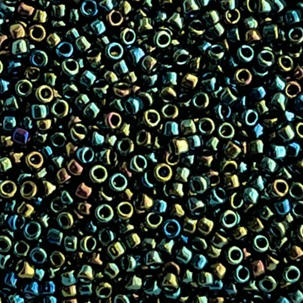 Round #15 Metallic Iris-Green/Brown