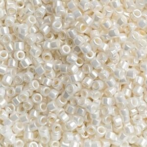 Treasure Opaque Navajo White Luster