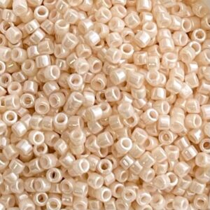 Treasure Opaque Lt Beige Luster