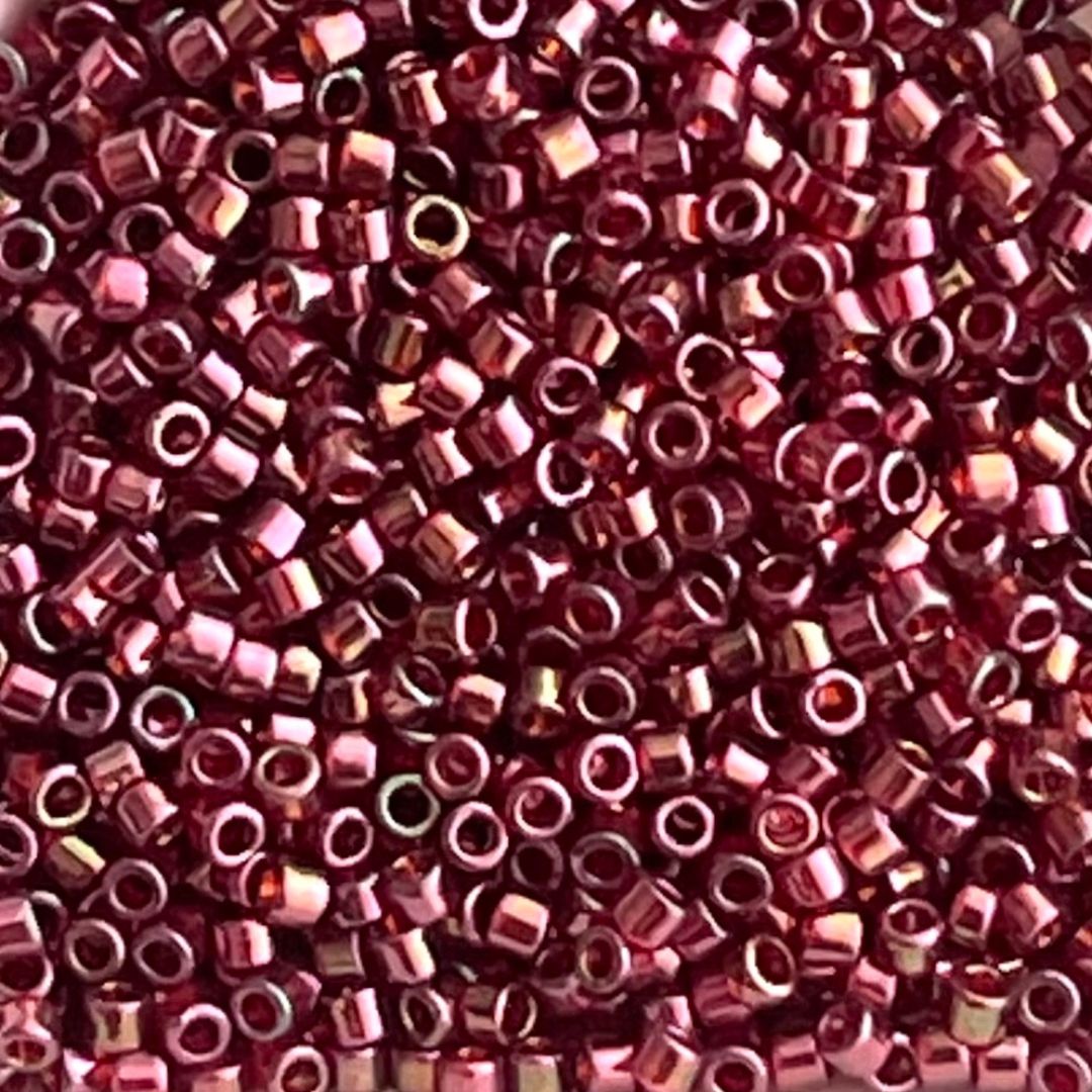 Treasure Wild Berry Gold Luster - Image 1
